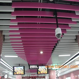 餐廳室內(nèi)吊頂裝飾材料金色鋁方通天花,餐廳室內(nèi)吊頂裝飾材料金色鋁方通天花生產(chǎn)廠家,餐廳室內(nèi)吊頂裝飾材料金色鋁方通天花價(jià)格